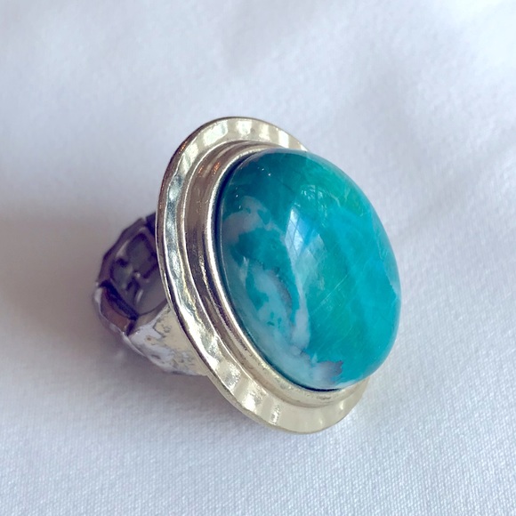 Green Turquoise Stretch Ring - Picture 6 of 12